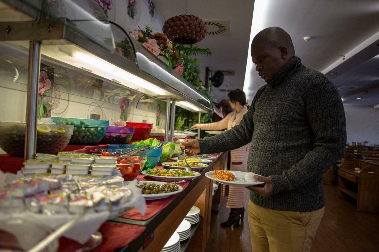 加济安泰普广场酒店 外观 照片